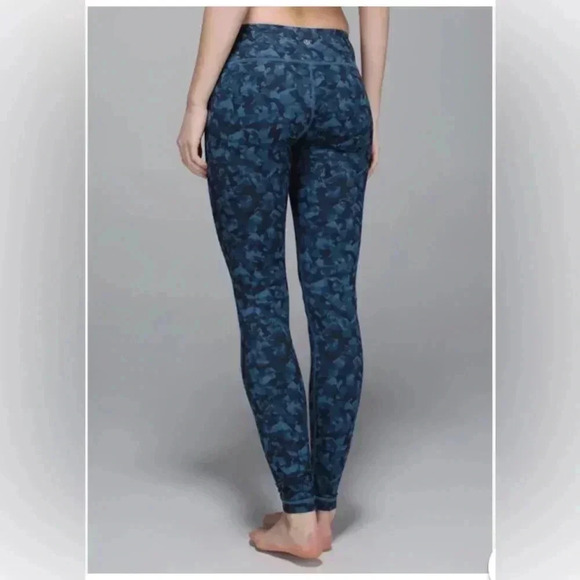 Iululemon Wunder Under Mystic Jungle Hawk Blue Harbor Legging’s Blueblack Size 4 - Picture 2 of 7